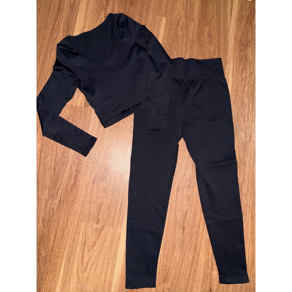 OQQ Women Black Seamless Ribbed 2 Piece Workout Set Long Sleeve Crop & Leggings